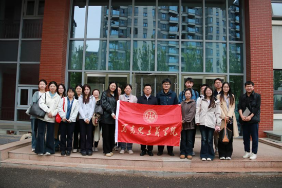 十大博彩网址平台大全
师生赴顺义区旺泉街道开展调研学习